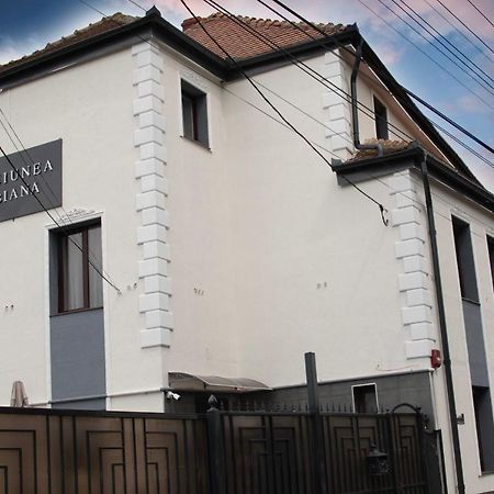 Pensiunea Sibiana Sibiu Exterior foto